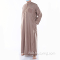 bellissimi uomini islamici musulmani che abbigliano ragazzi abaya